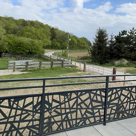 Vakantieboerderij Au Coeur De La Ferme 2 Lacroix-sur-Meuse