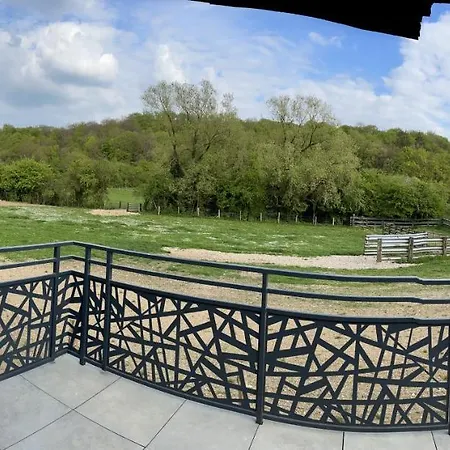 Farm stay Au Coeur De La Ferme 2 Lacroix-sur-Meuse